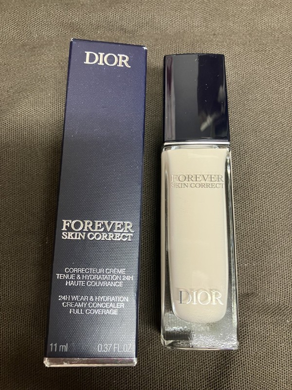Christian Dior Forever Creamy Concealer 00 Neutral - 0.37oz New with box