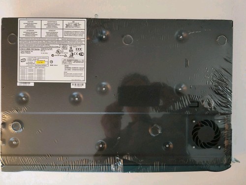 Cisco 2600 | 2621XM Modular Access Router - Picture 4 of 10