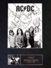 Photo Signée Reproduite Du Groupe De Rock Australien AC/DC Taille 8"X11"