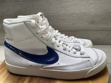Nike Blazer Mid '77 Vintage White Red and Blue Size 9