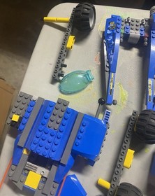 LEGO Alien Conquest 7066 7067 7052 7051 853301 Earth Defense HQ UFO Parts Lot