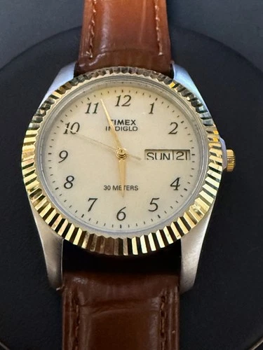 Vintage Men's Timex Indiglo WR30M Day Date Dial Quartz Watch CR2016