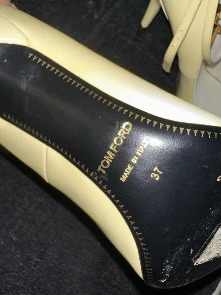 Tacones de aguja Tom Ford Foto 3 de 4