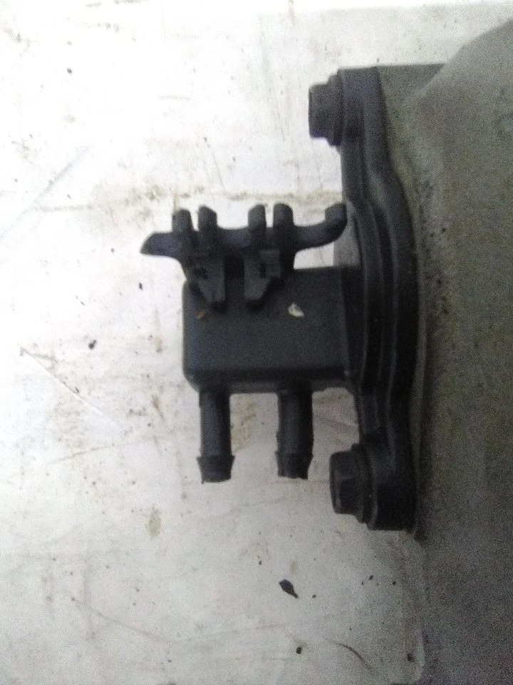 Верхний впускной коллектор 1995 Chevrolet Monte Carlo 6-207 3,4 литра - Изображение 4 из 4