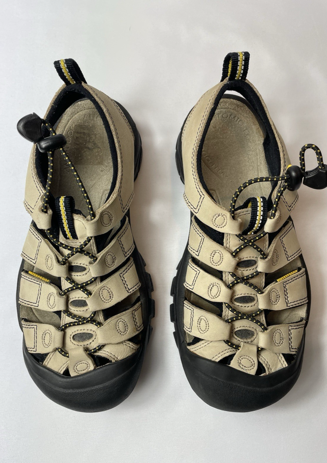 Sandali Keen Newport H2 in pelle scamosciata scarpe da trekking outdoor donna 7 5 beige