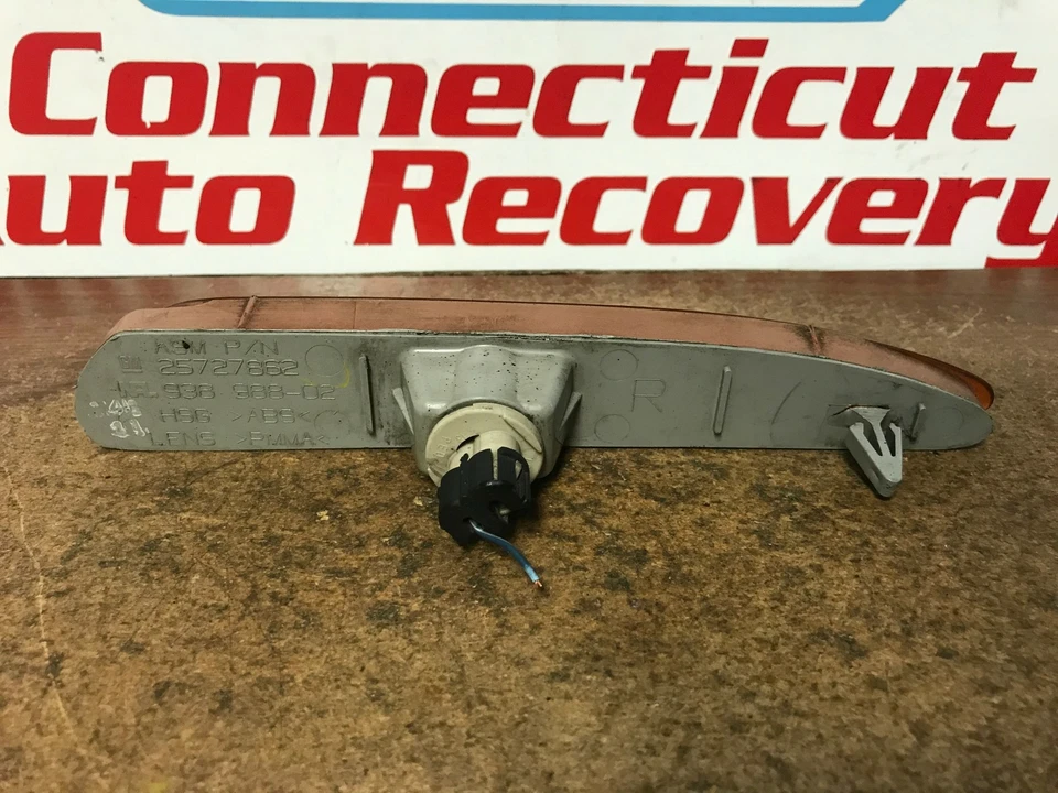 2001 OLDSMOBILE AURORA ПРАВЫЙ/ПАССАЖИРСКИЙ ГАБАРИТНЫЙ ФОНАРЬ #222 OEM - Изображение 2 из 4