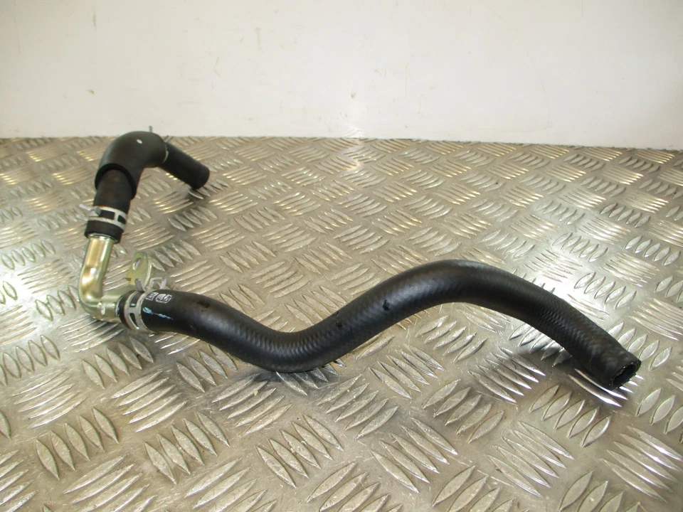 Mitsubishi L200 2016 2,4 DI-D 4x4 4N15. Tubo refrigerante de agua 48K Foto 4 de 4