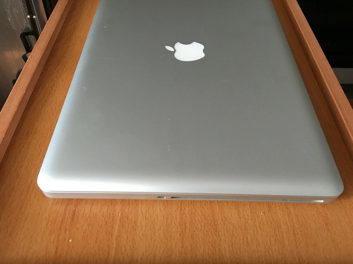 Apple Macbook Pro 15”/ Core i7 2.2GHz/ 8GB RAM/128GB SSD (Power