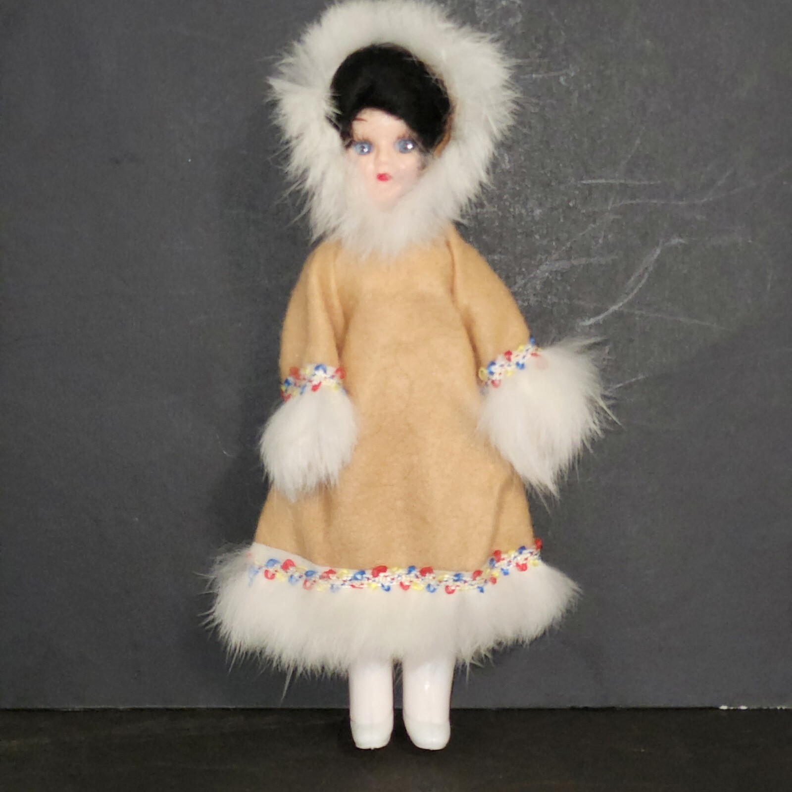 VTG 60s ARCO Gas Station Doll of the World-Alaskan Eskimo-Articulated Sleepy Eye