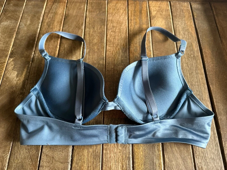 Sujetador Camiseta Wonderbra 34A Azul Acolchado Suave Satén Con Aros Foto 3 de 4