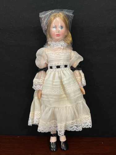 Vintage 1977 Effanbee "Dewees Cochran Self Portrait Doll" 16" - Limited Edition