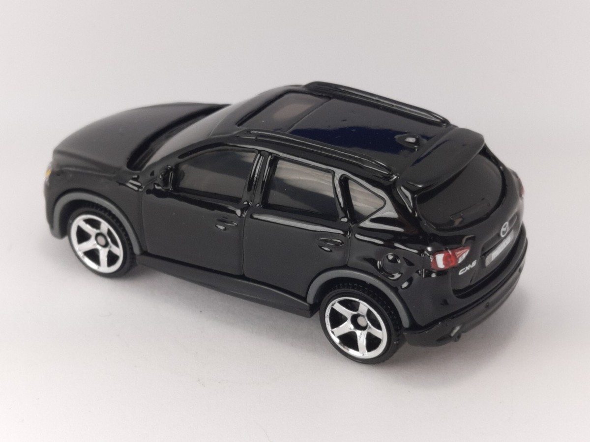 2016 16 Mazda CX5 CX-5 Collectible 1/64 Scale Diecast Diorama
