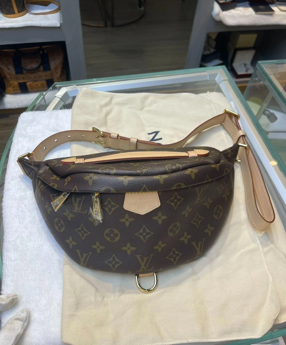 Louis Vuitton Monogram Bumbag M43644 : : Bags, Wallets and Luggage