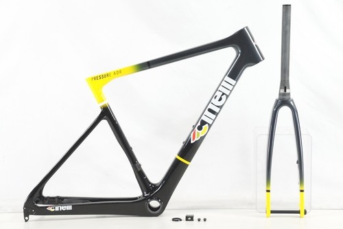 Near mint Cinelli PRESSURE ADR DISC 2024 Carbon Road Bike Disc Frame S Size