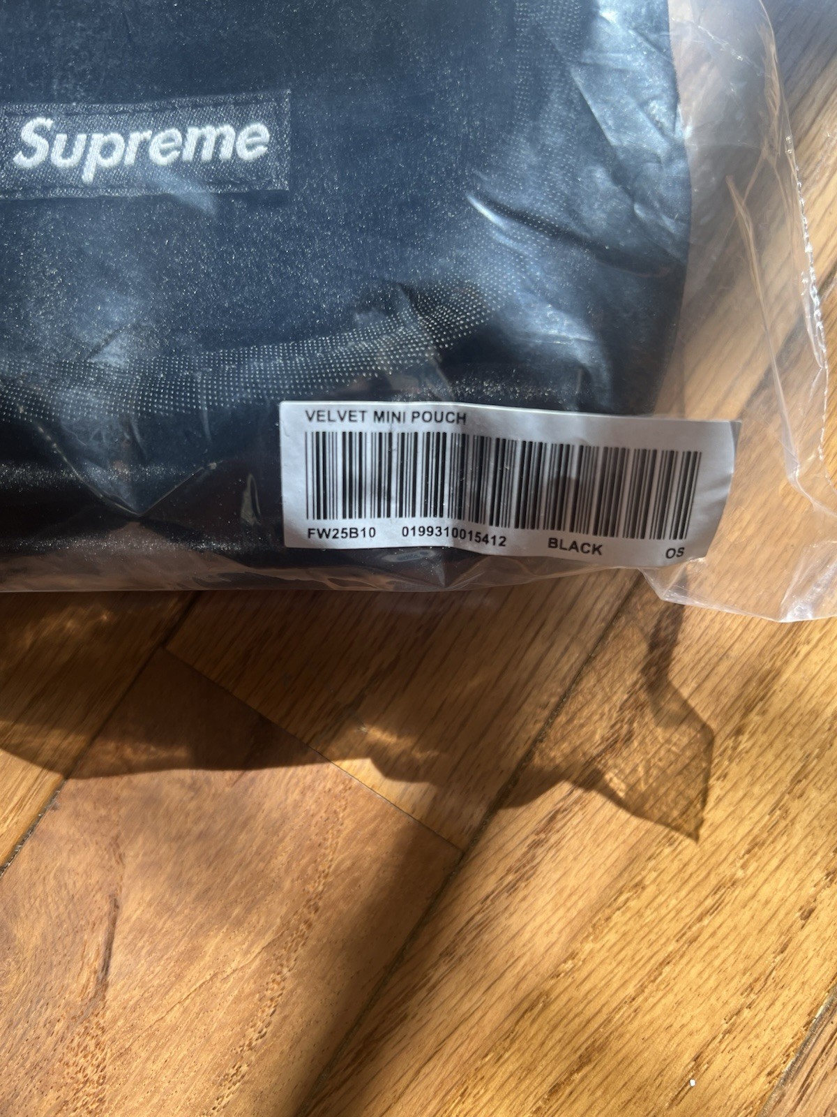 Supreme velvet mini pouch thumbnail 2