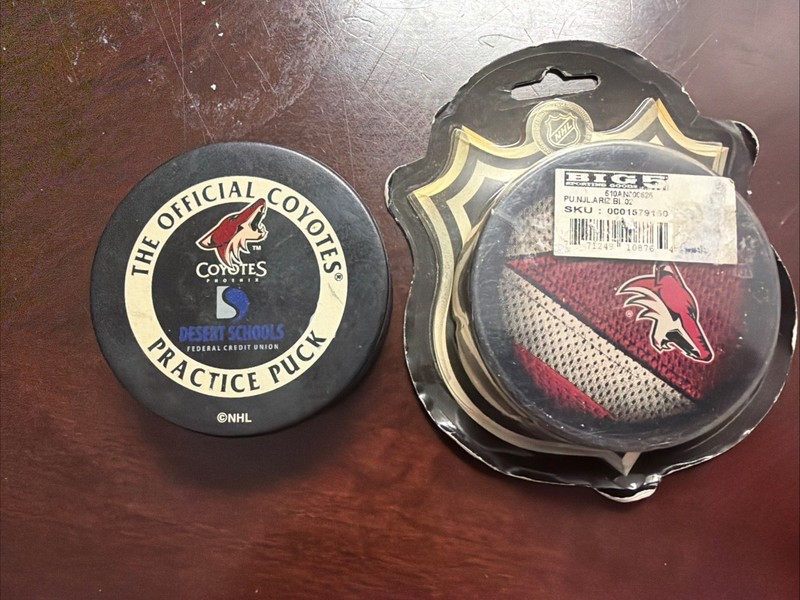 Phoenix Arizona Coyotes NHL Practice - Authentic Game + Sealed Souvenir Pucks 2