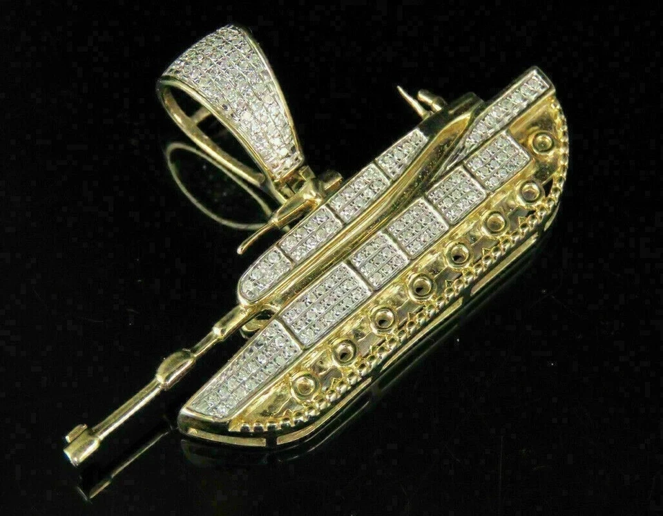 Colgante tanque militar unisex diamante redondo de 1 quilate chapado en oro amarillo de 14 k cadena gratis Foto 4 de 4