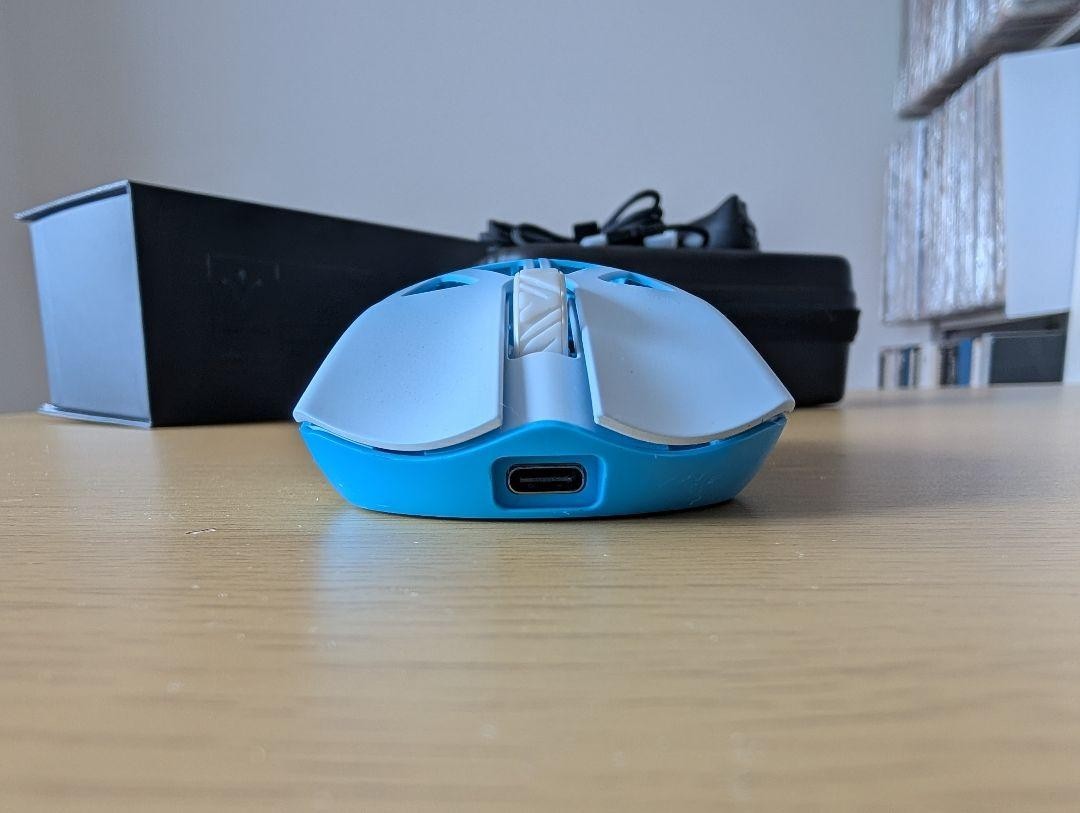 WLMouse Beast X 8K White&Blue TTCモデル WLMOUSE Beast X 8K Wireless Gaming Mouse TTC Model White