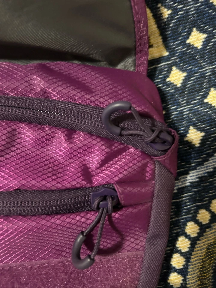 Bolsa de viagem tiracolo de ombro de ameixa roxa Outdoor Products - Imagem 4 de 4