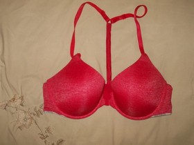 Lot of 2 VICTORIA&rsquo;S SECRET 34C Push Up and Racerback Bras 