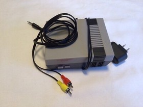 Nintendo Entertainment System 512MB NES Classic Edition Console - White/Gray