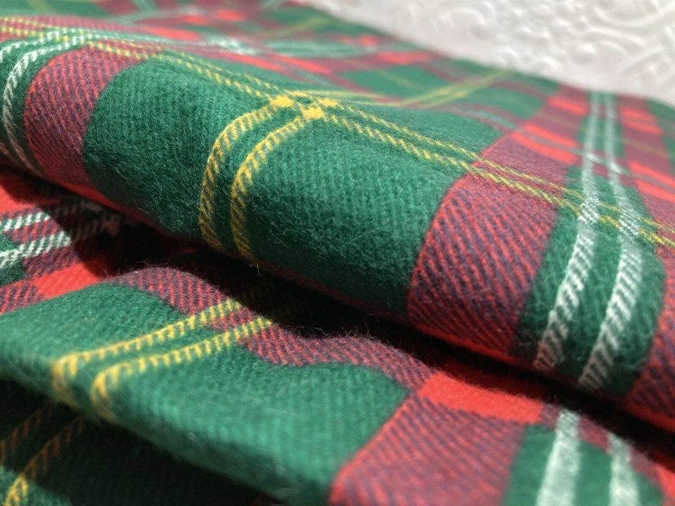 De Colección Tela Concord Lona Pesada Franela Verde Rojo Amarillo Blanco Cuadros 5Y x44"W Foto 2 de 4