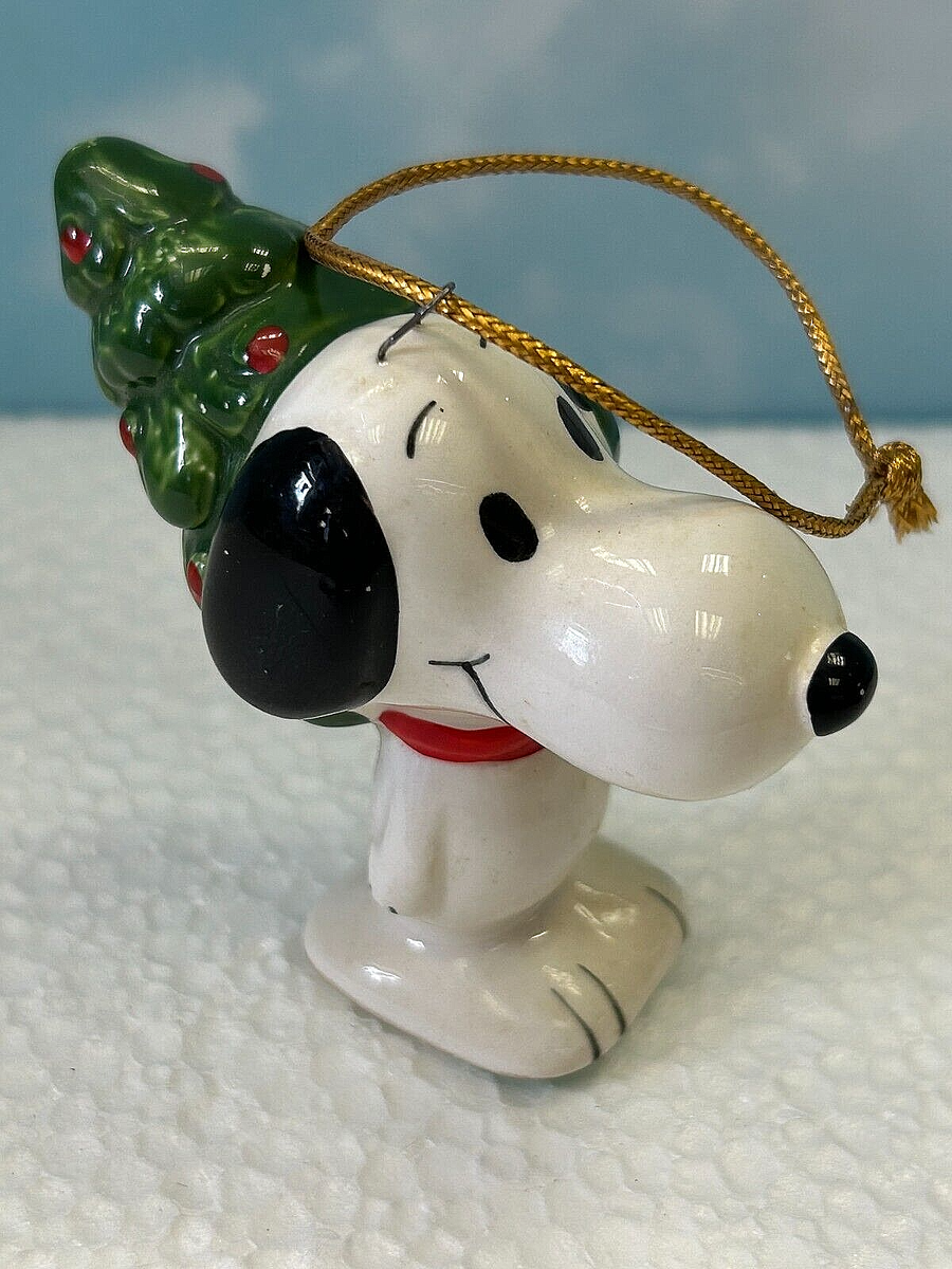 Vintage Peanuts Snoopy Ceramic Christmas Tree Ornament Syndicate Vintage Peanuts Snoopy Ceramic Christmas Tree Ornament Syndicate