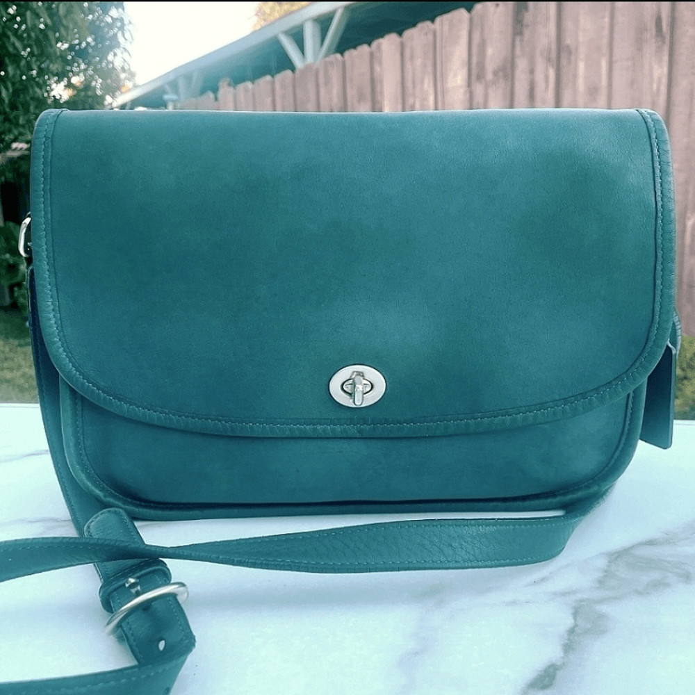 RARE!! Coach Jade! City Bag Classic Crossbody Bag. 9… Gem