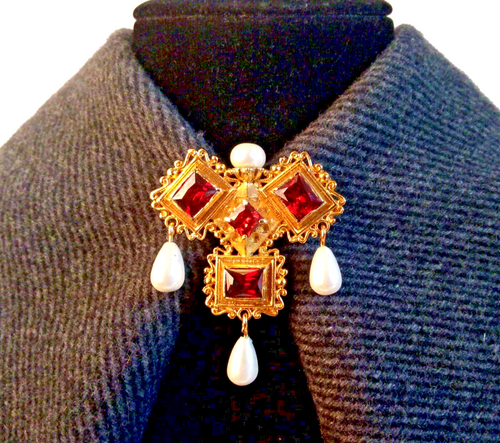 Medieval Replica King of Great Britain Brooch, 15th Century Royal Nobles Jewelry - Picture 10 of 10