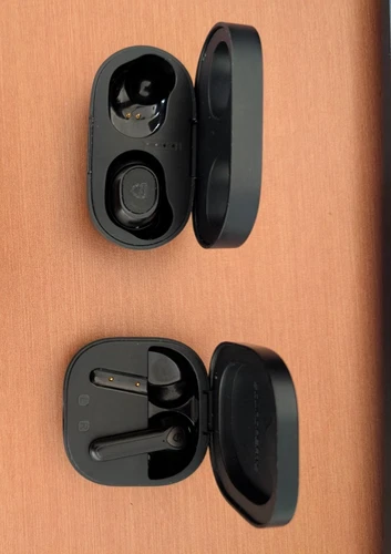 SoundsPeat True Air 2 and True Free2. Missing earpiece. For parts