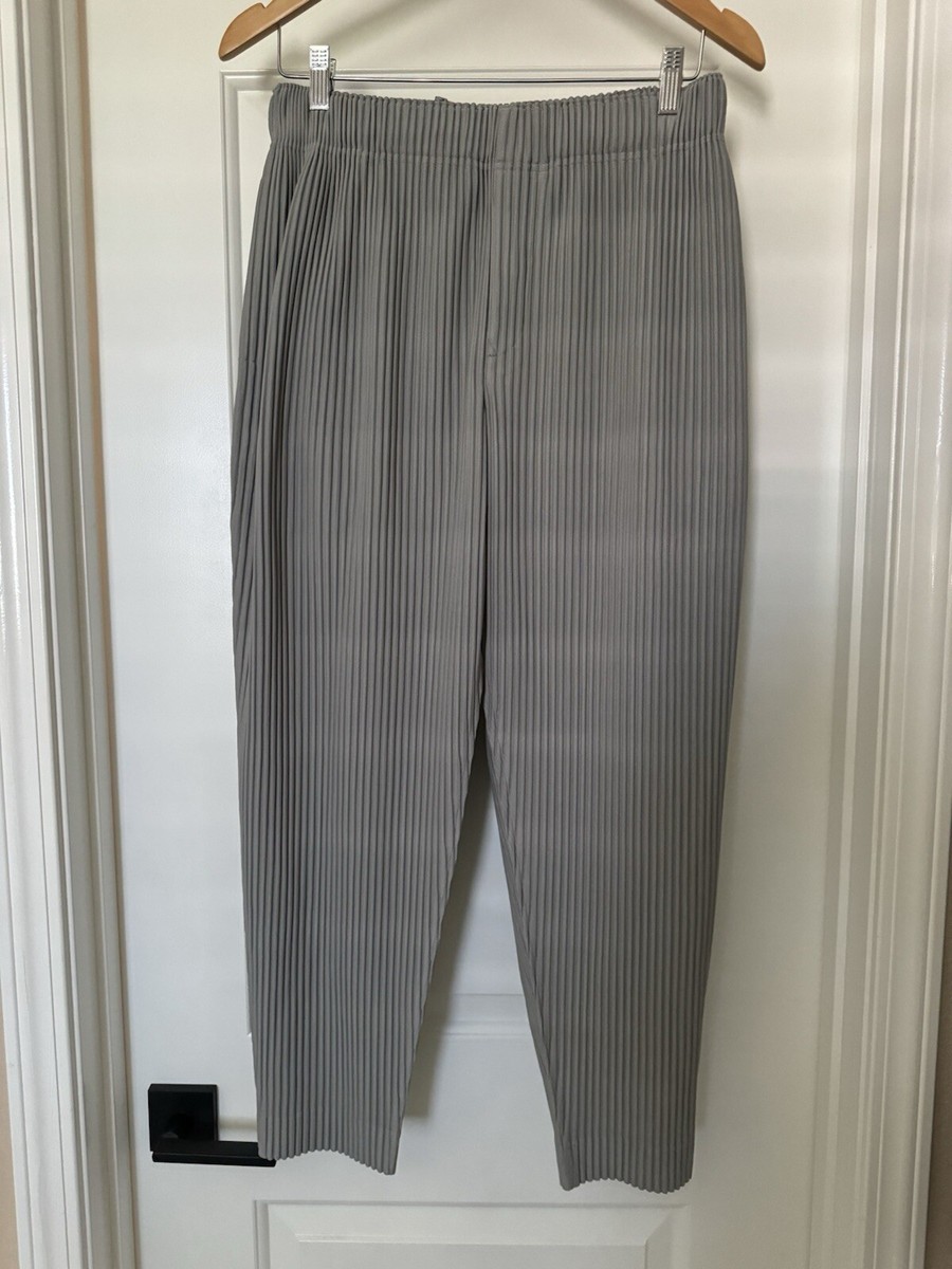 NWT Homme Plisse Issey Miyake Cropped Pant, HP16-JF118, Size NWT Homme Plisse Issey Miyake Cropped Pant, HP16-JF118, Size