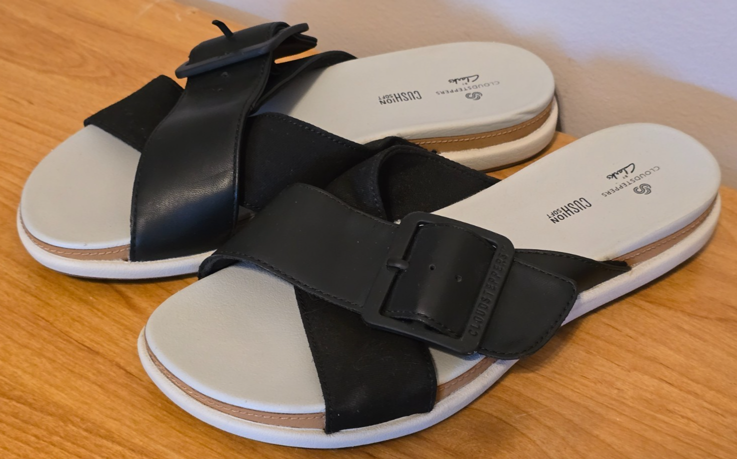 APL Cloudsteppers Clarks CUSHION morbido sandalo donna Eliza aprile slide taglia 6 NERO