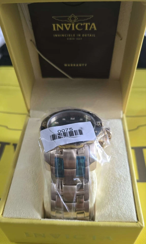 Invicta watch Pro Diver Ed RARE  NEW FACTORY BOX Model 0075 Trinite Night Glow - image 2 of 4
