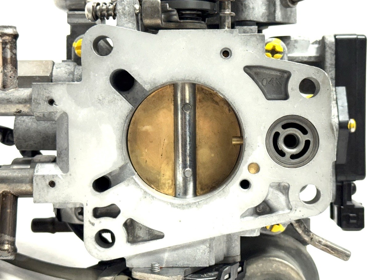 1986-1989 Nissan D21 Hardbody Pathfinder Throttle Body