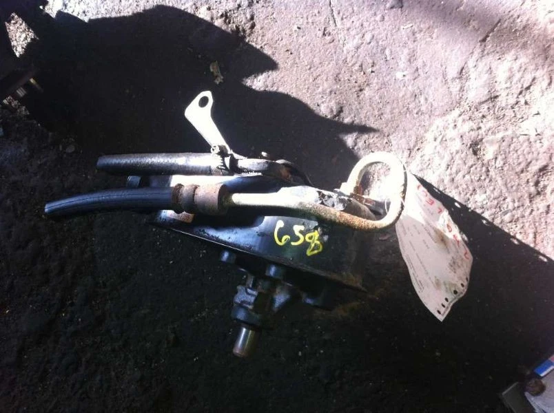 83 84 85 86 87 88 89 90 91 92 DODGE RAM 50 COOLANT PUMP 2.0 LITER 4 CYLINDER - Image 2 of 2