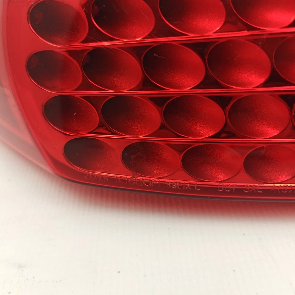 Infiniti FX35 2005 lado del pasajero derecho luz trasera OEM Foto 2 de 4