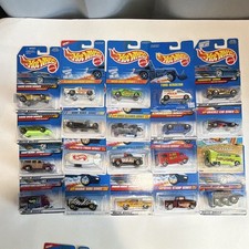 Lot of 20 Hot Wheels Die Cast Cars 1