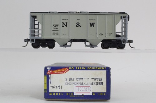 Tolva cubierta de dos bahías Roundhouse escala HO Norfolk y Western N&W #70281 | Condition: Used