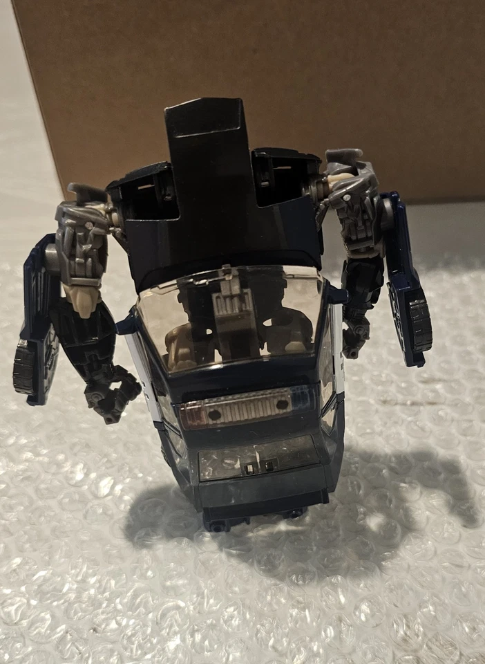 Transformers The Last Knight Barricade Loose Figure Hasbro TLK Deluxe Class 2017 - Image 2 of 2