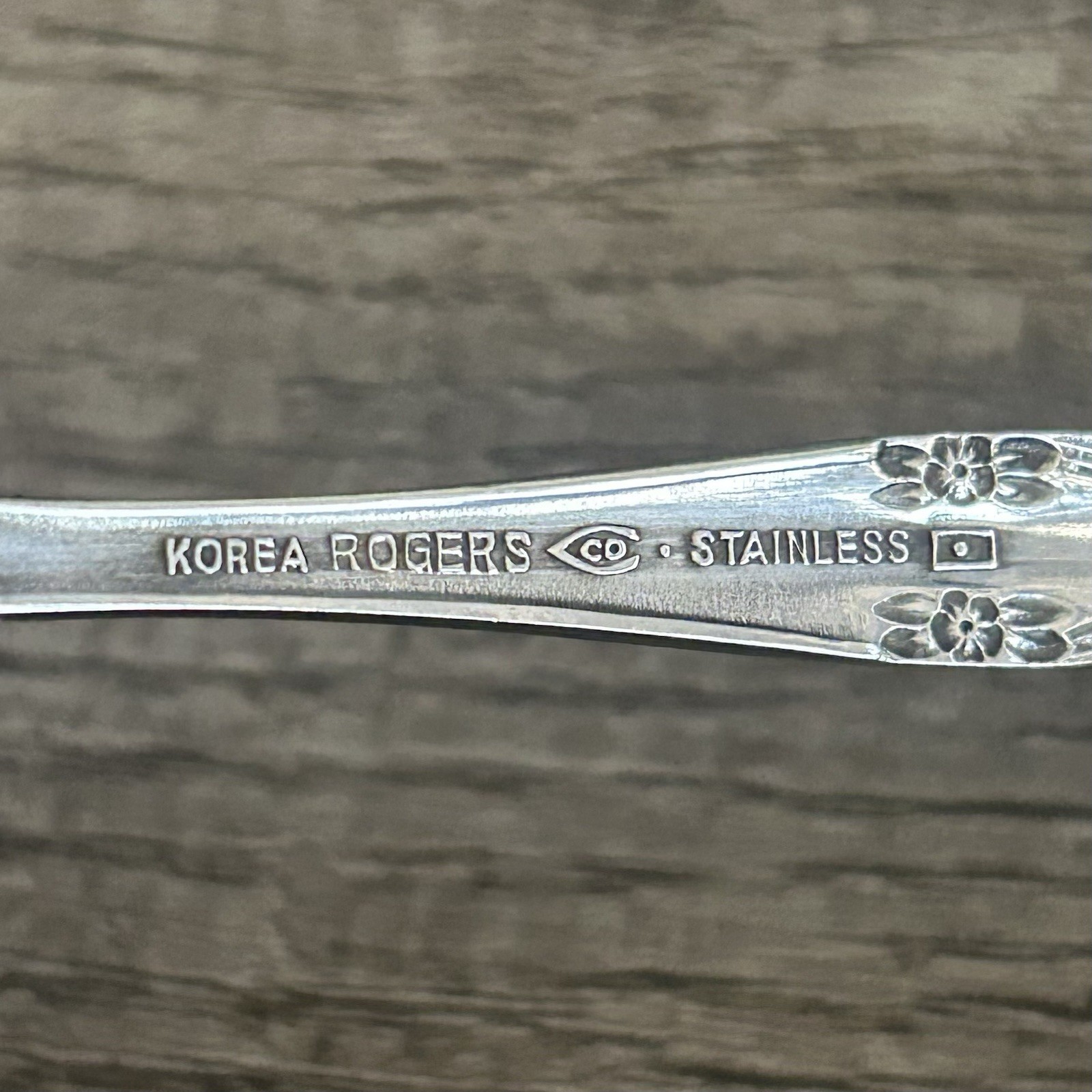Vintage Rogers Dream Rose Rose Bud Teaspoons Set Of 5 Stainless Flatware Korea