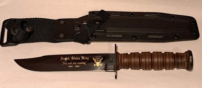 KA-BAR CAMILLUS MADE US NAVY FIGHTING KNIFE, COMMEMORATIVE ETCHED BLADE
