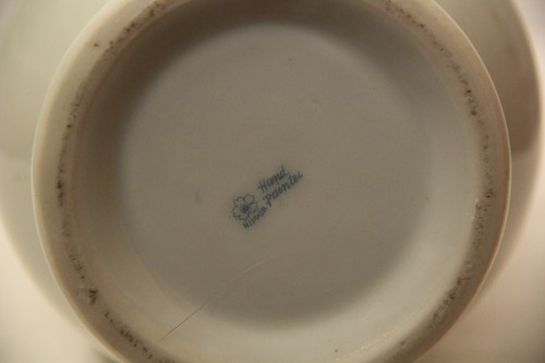 HAND PAINTED NIPPON CERAMIC VASE - DOUBLE HANDLES - FLOWERS - 7 1/2" - Picture 10 of 10