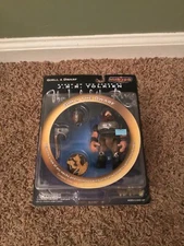 Vintage 2000 Middle Earth Toys LOTR Gimli The Dwarf Action Figure