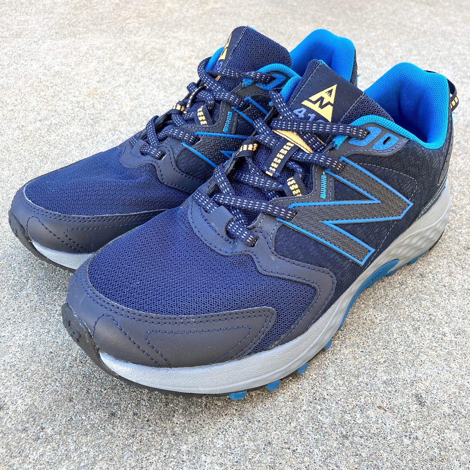 410 V7 Trail Running Shoes Size 