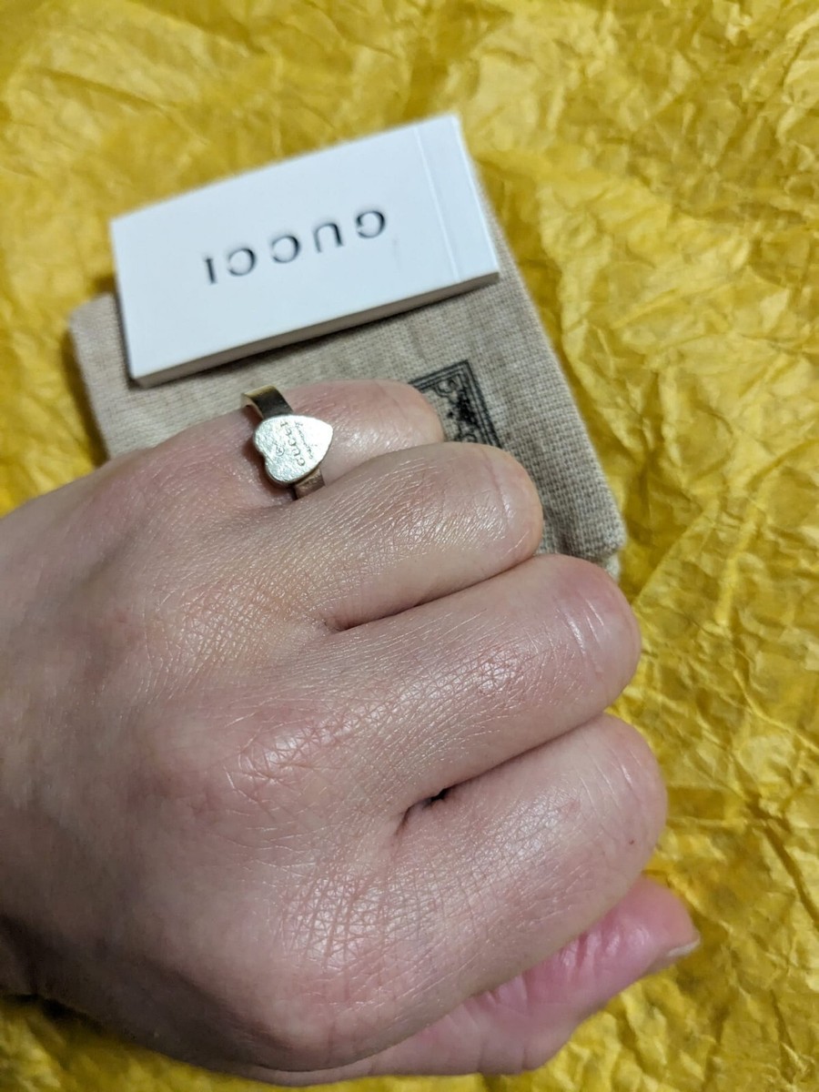 gucci silver heart ring. 7 Cm Circumference. Great Condition gucci silver heart ring. 7 Cm Circumference. Great Condition