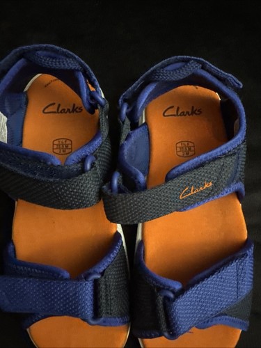 Boys Size 2 Sandals By Clarks Orange And Blue - Picture 2 of 7