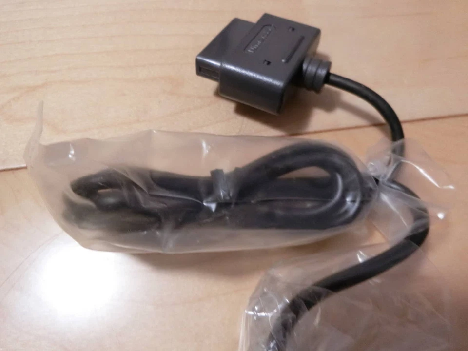 Nintendo Super Famicom Official Controller Pad SHVC-005 New Unused Japan - Image 3 of 4