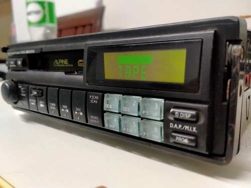 Alpine 7618E OLD SCHOOL CAR TUNER/CASSETTE DECK - Picture 3 of 14