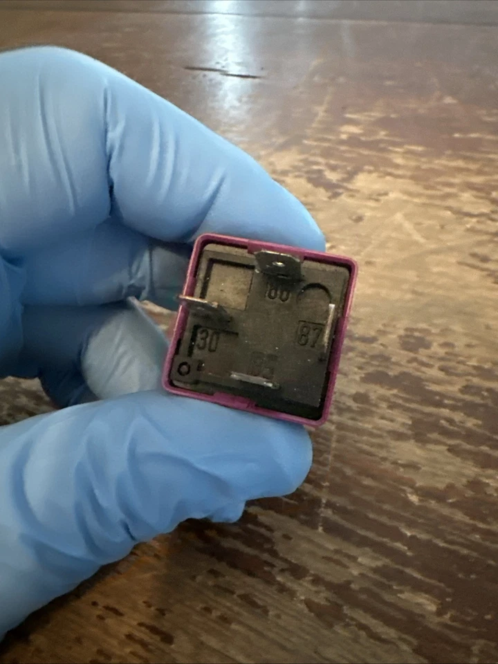 2003-2009 VOLKSWAGEN PASSAT AUDI A6 MULTIFUNCTION FOG LIGHT RELAY 431951253G OEM - Image 4 of 4