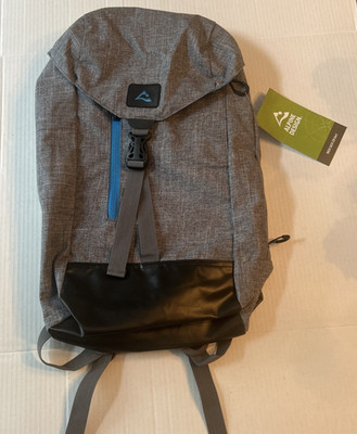 Alpine Design Ruck Sack (28 liter) Backpack. Blue/ gray/ Black.
